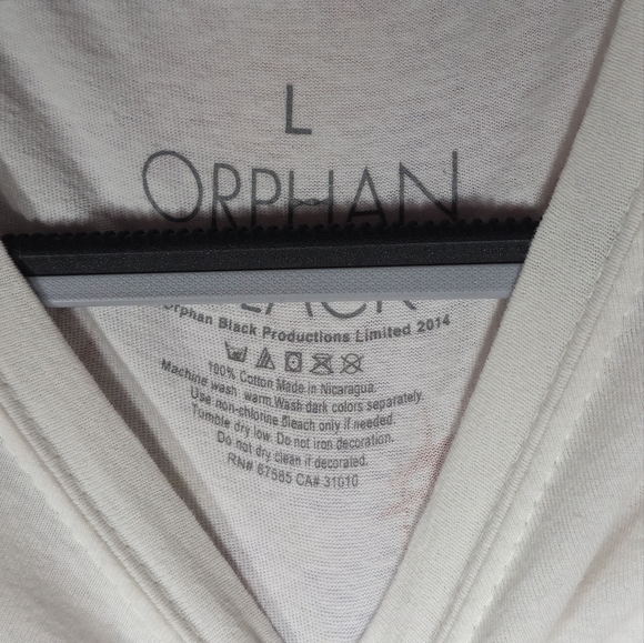 Hot Topic Ophan Black Women's White Sestra Red Winged Back Shirt Size Large - Picture 7 of 9